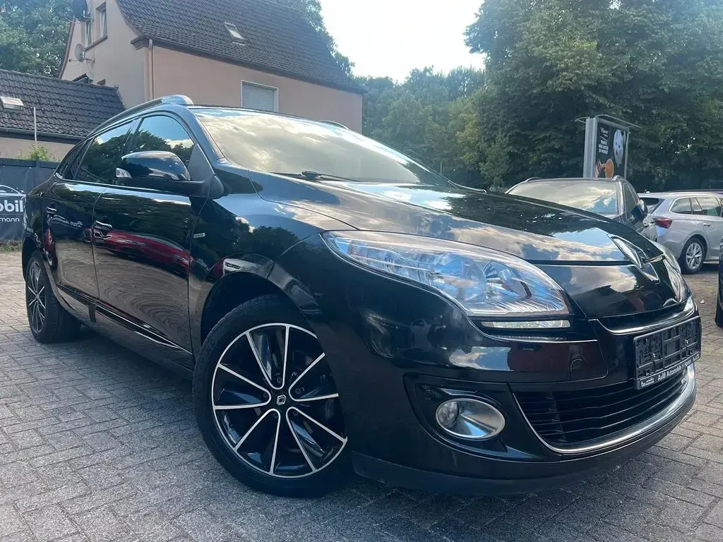 Gebraucht Renault Mégane III Bose Edition 131 PS (96 kW) 2013 Schwarz Limousine