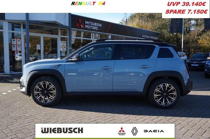 Kumulusblau/schwarz Neu 2025 Renault 4 E-Tech Iconic SUV | 31.990 € (Superpreis) - Bild 1/4