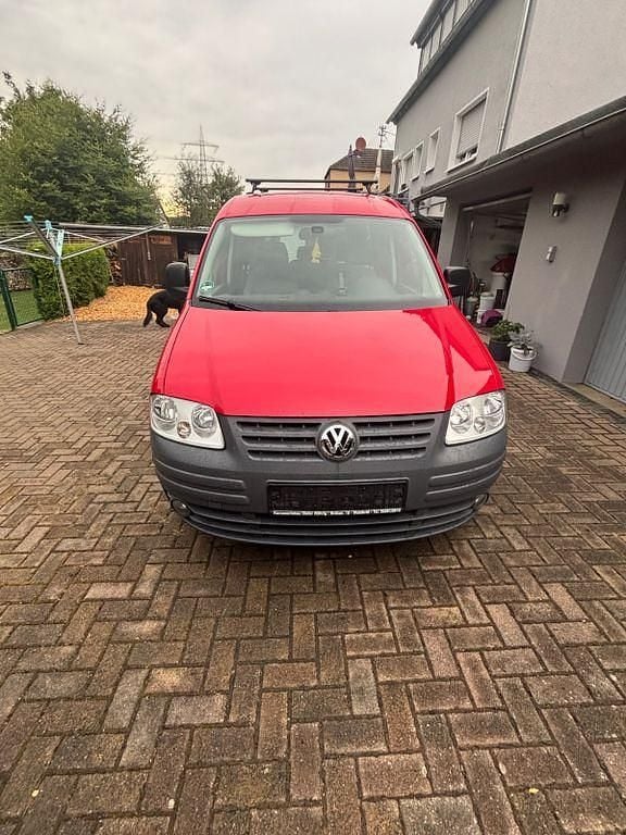 Rot Gebraucht 2009 VW Caddy Life Van / Kleinbus | 5.100 € (Fairer Preis) - Bild 1/4