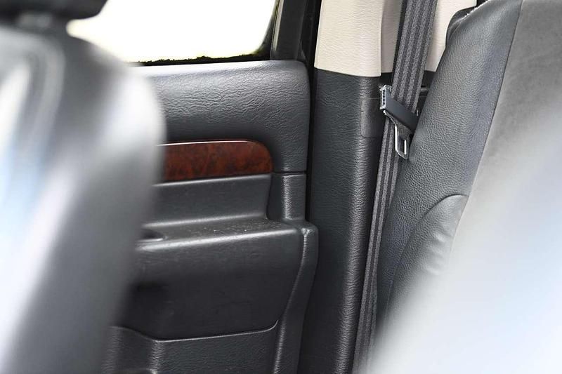 Gebraucht Dodge Ram 245 PS (180 kW) 2002 Schwarz Abholung