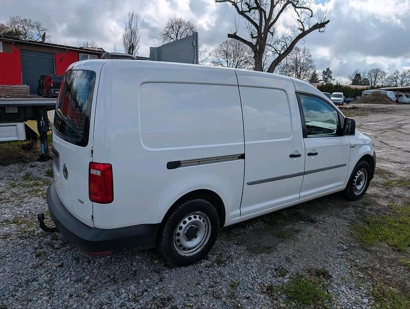 Gebraucht VW Caddy Maxi 102 PS (75 kW) 2018 Weiß Van / Kleinbus