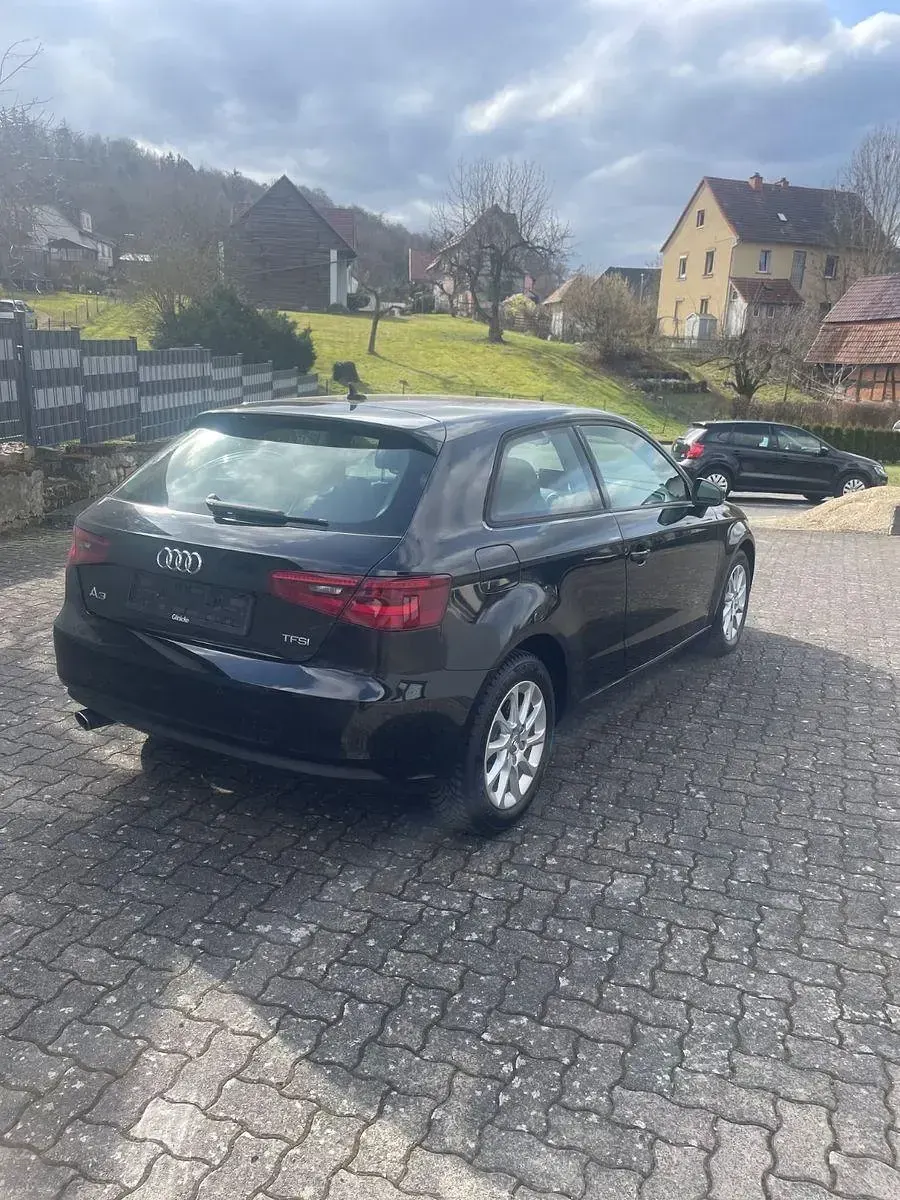 Gebraucht Audi A3 Ambition 105 PS (77 kW) 2013 Schwarz Kombi