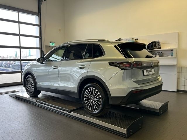 Neu VW Tiguan Life 150 PS (110 kW) 2025 Andere farbe SUV