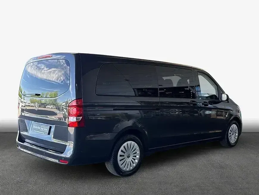 Gebraucht Mercedes Vito 163 PS (119 kW) 2025 Grau Van