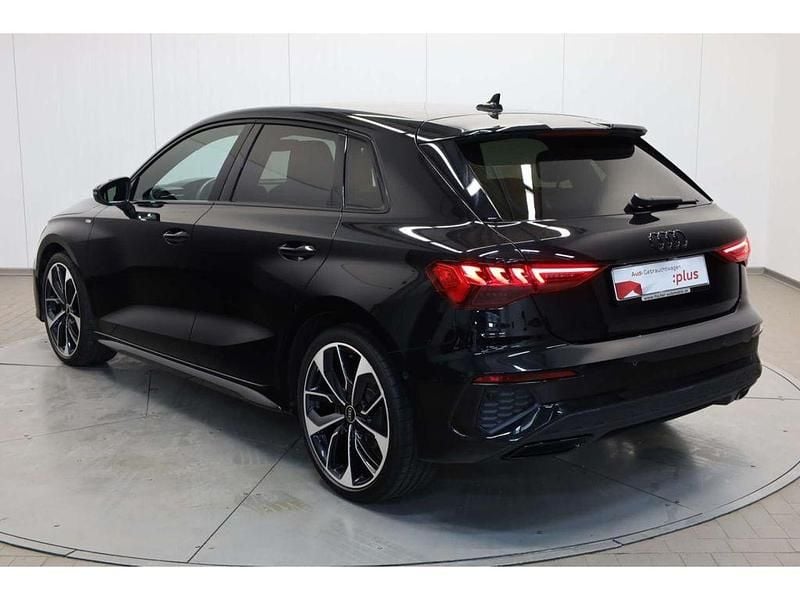 Gebraucht Audi A3 S-Line 150 PS (110 kW) 2024 Mythosschwarz metallic Limousine