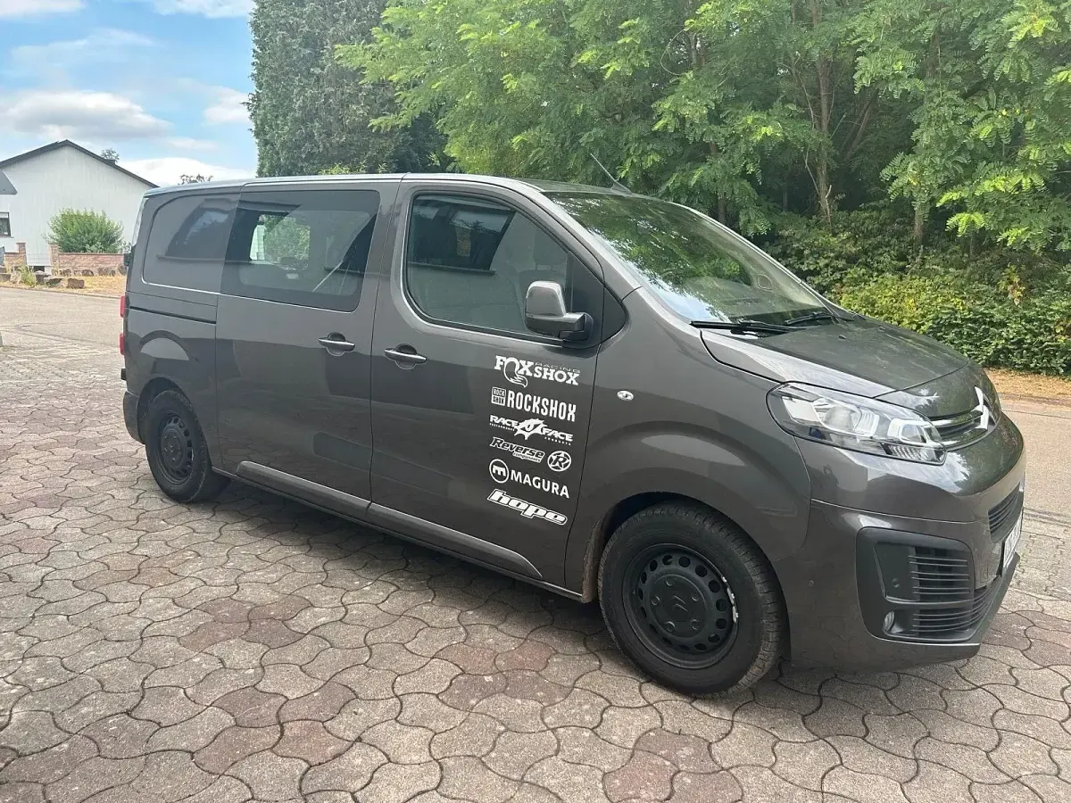 Gebraucht Citroën Jumpy 177 PS (130 kW) 2020 Braun Van / Kleinbus