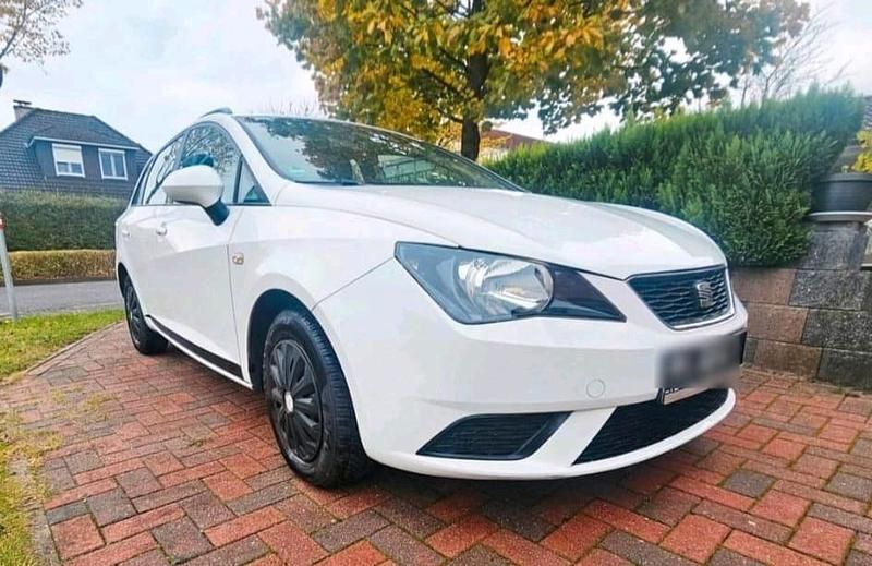 Weiß Gebraucht 2013 Seat Ibiza ST Kombi | 2.999 € (Superpreis) - Bild 1/4