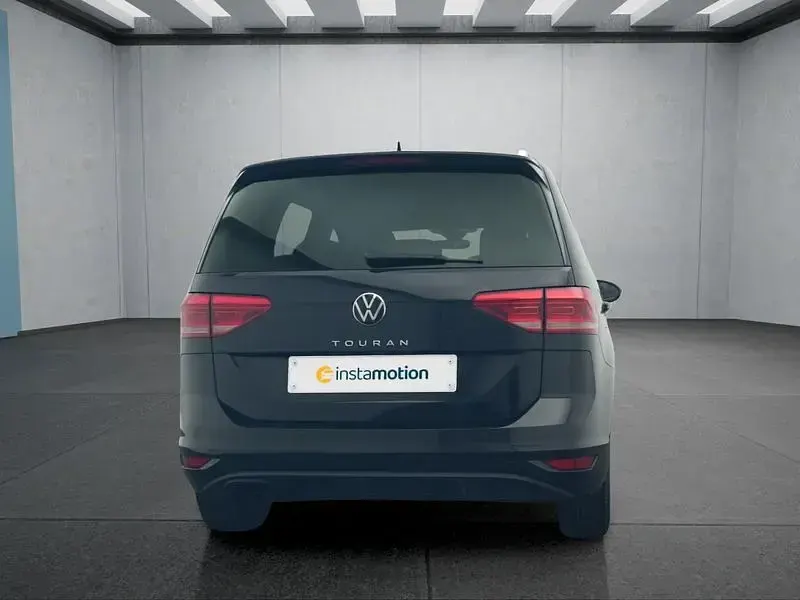 Gebraucht VW Touran 150 PS (110 kW) 2025 Schwarz Van / Kleinbus
