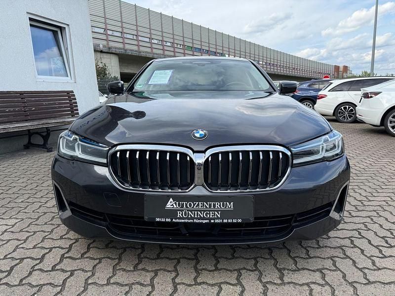 Gebraucht BMW 530 Luxury Line 286 PS (210 kW) 2021 Grau Limousine