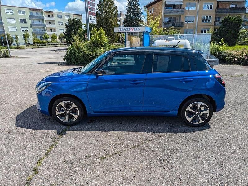 Neu Suzuki Swift Comfort+ 83 PS (61 kW) 2025 Blau Limousine