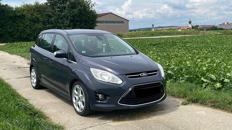 Blau Gebraucht 2012 Ford Grand C-Max Van / Kleinbus | 4.999 € (Etwas zu teuer) - Bild 1/4