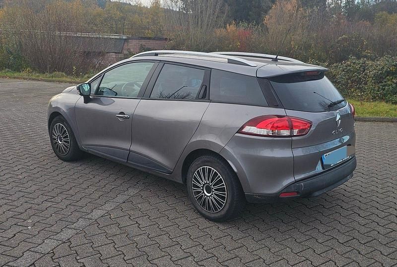 Second-hand Renault Clio IV Expression 75 CP (55 kW) 2014 Gri Berlinǎ
