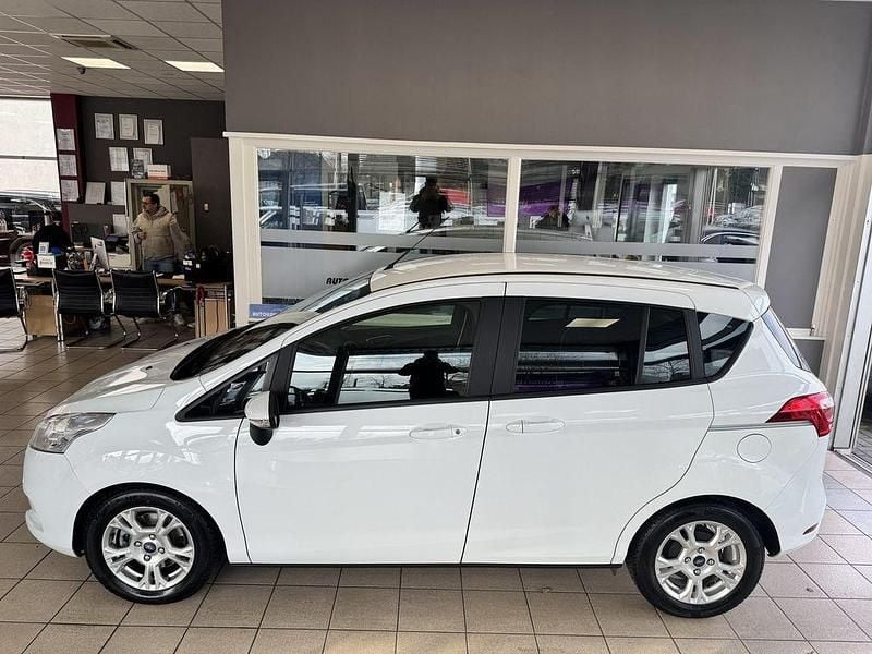Weiß Gebraucht 2018 Ford B-MAX Trend Van / Kleinbus | 9.990 € (Fairer Preis) - Bild 1/4