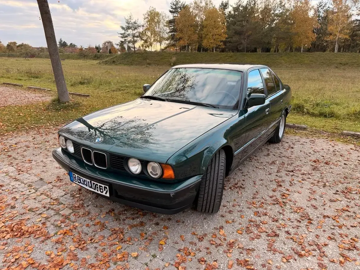 Używany BMW 520 150 KM (110 kW) 1991 Zielony Sedan/Limuzyna