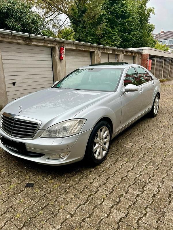 Silber Gebraucht 2009 Mercedes S320 Limousine | 11.500 € (Guter Preis) - Bild 1/4