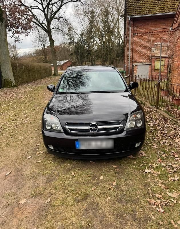 Schwarz Gebraucht 2003 Opel Vectra Limousine | 1.850 € (Fairer Preis) - Bild 1/4