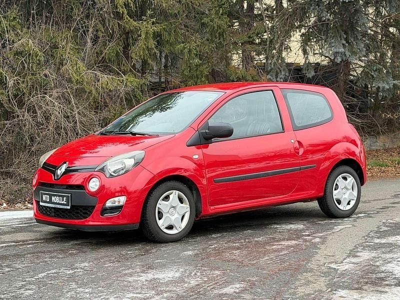 Hellrot Gebraucht 2013 Renault Twingo Expression+ Kleinwagen | 3.450 € - Bild 1/4