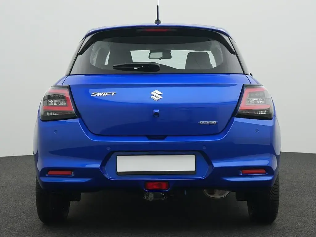 Gebraucht Suzuki Swift Club 83 PS (61 kW) 2025 Frontier blue pearl Kleinwagen