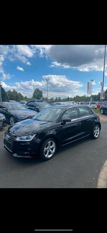 Schwarz Gebraucht 2018 Audi A1 Sportback Comfort Kleinwagen | 13.400 € (Guter Preis) - Bild 1/4