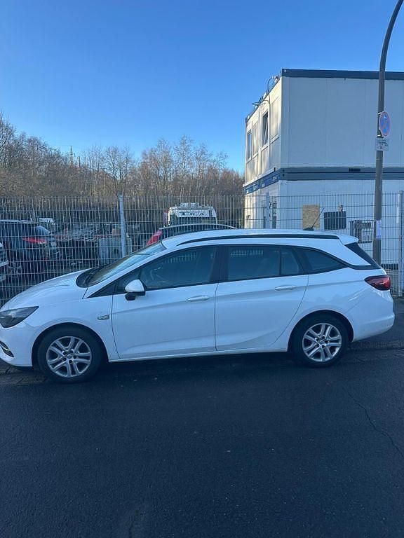 Gebraucht Opel Astra 105 PS (77 kW) 2020 Weiß Kombi