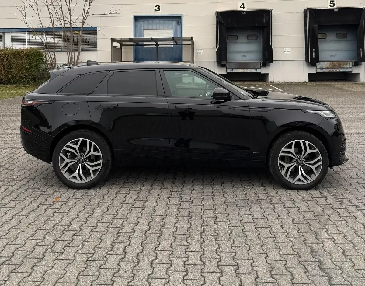 Gebraucht Land Rover Range Rover Velar SE Dynamic 241 PS (177 kW) 2019 Schwarz SUV