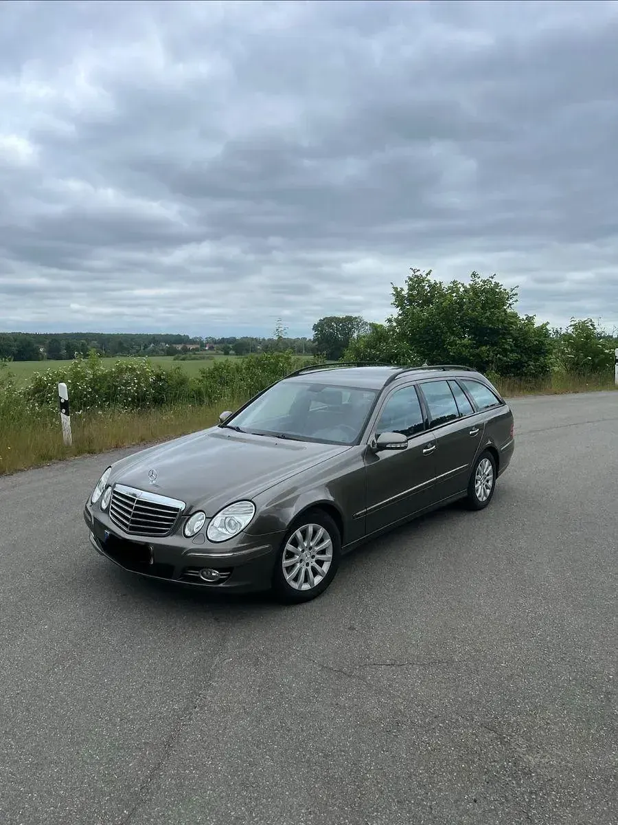 Gebraucht Mercedes E320 Avantgarde 224 PS (164 kW) 2006 Braun Kombi