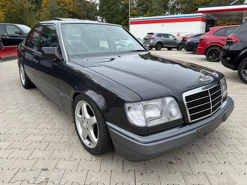 Gebraucht Mercedes 280 193 PS (141 kW) 1995 Schwarz Limousine