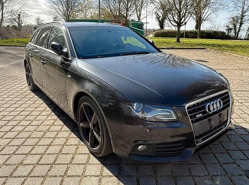 Gebraucht Audi A4 S-line plus 143 PS (105 kW) 2011 Schwarz Kombi
