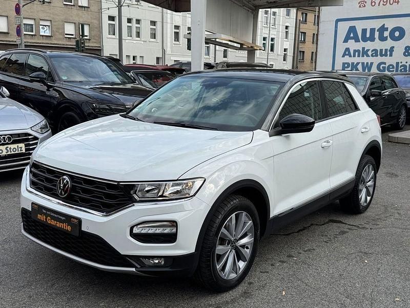 Weiß Gebraucht 2020 VW T-Roc Style SUV | 18.900 € (Guter Preis) - Bild 1/4