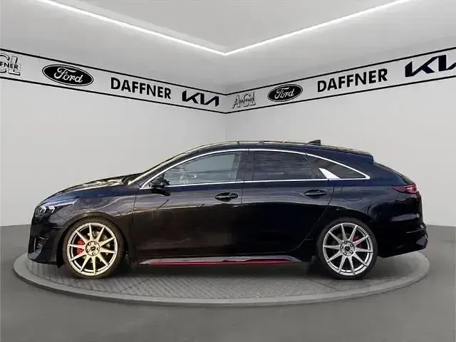 Gebraucht Kia ProCeed GT GT 204 PS (150 kW) 2023 Schwarz Kleinwagen