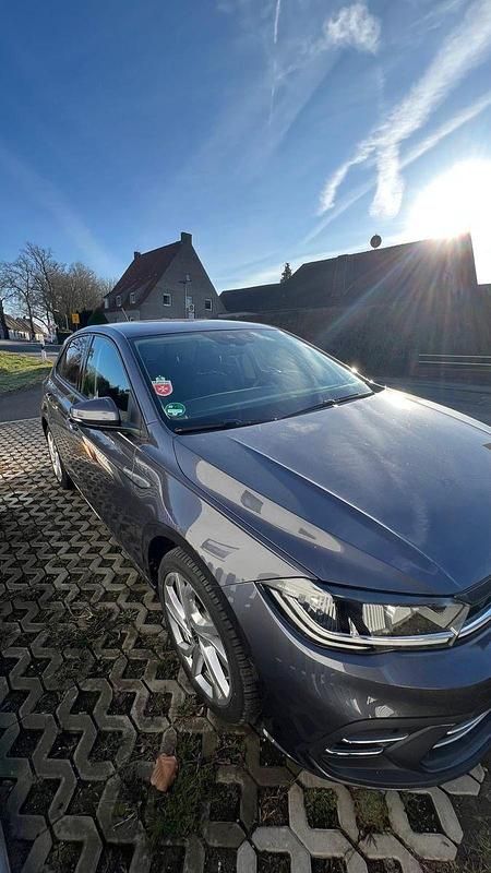 Gebraucht VW Polo Style 95 PS (69 kW) 2024 Grau Kleinwagen
