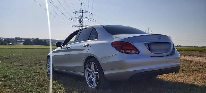 Silber Gebraucht 2016 Mercedes C220 Limousine | 15.000 € (Guter Preis) - Bild 1/4