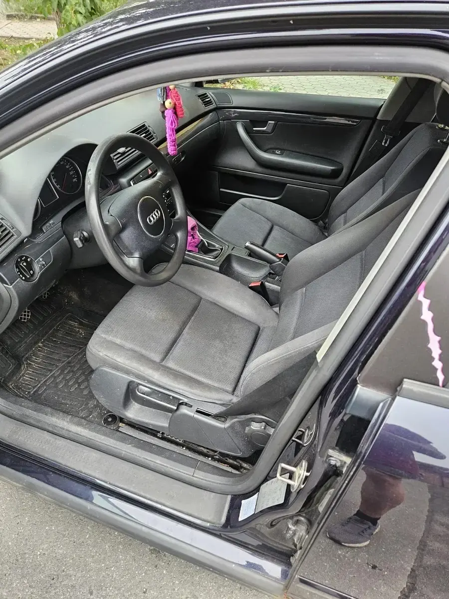 Gebraucht Audi A4 130 PS (95 kW) 2003 Blau Limousine