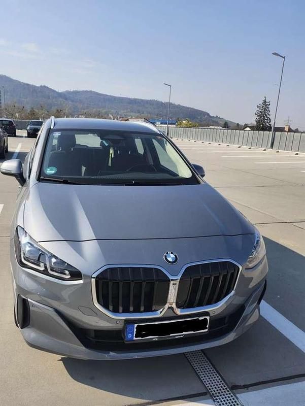 Gebraucht BMW 218 136 PS (100 kW) 2022 Grau Van / Kleinbus