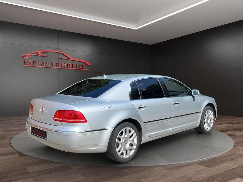 Second-hand VW Phaeton S 239 CP (175 kW) 2010 Argintiu Berlinǎ