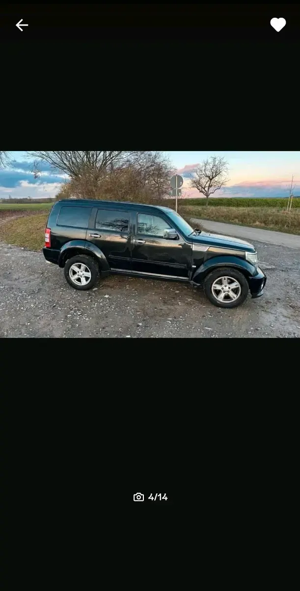 Używany Dodge Nitro 177 KM (130 kW) 2008 Czarny SUV