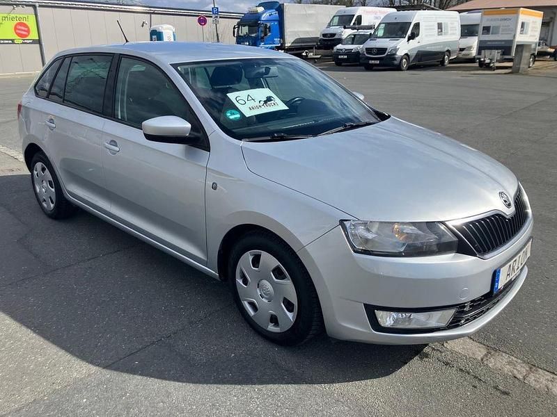 Gebraucht Skoda Rapid Ambition 90 PS (66 kW) 2015 Silber Kleinwagen