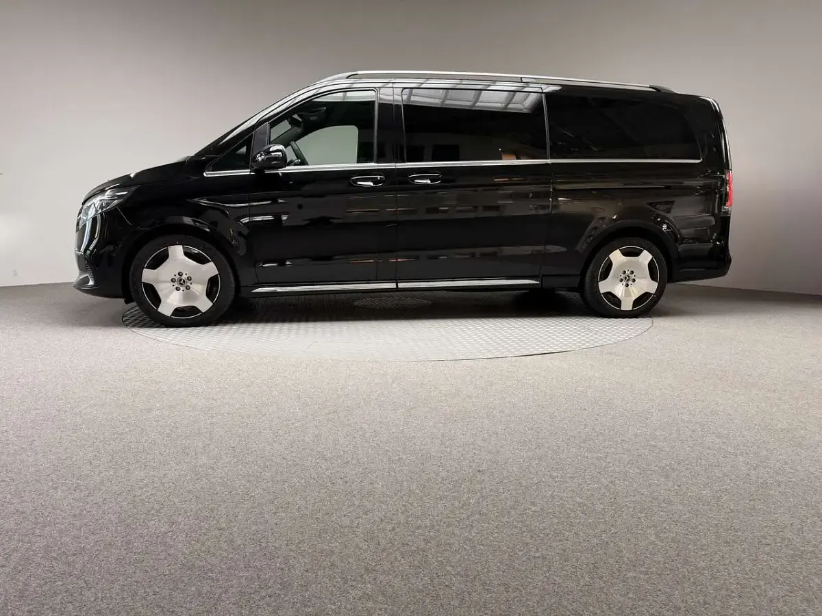 Neu Mercedes V300 237 PS (174 kW) 2026 Schwarz Van / Kleinbus