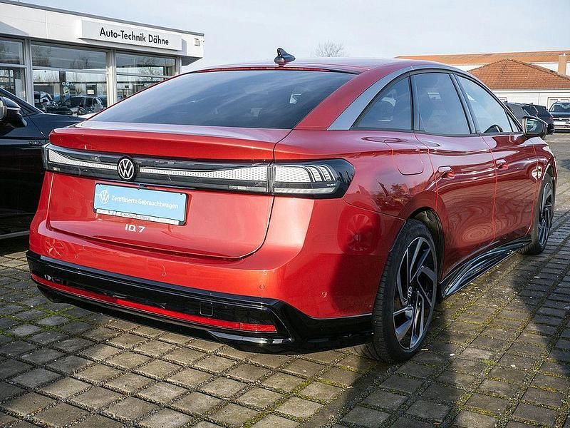 Gebraucht VW ID.7 Pro 210 kW (286 PS) 2025 Rot Limousine