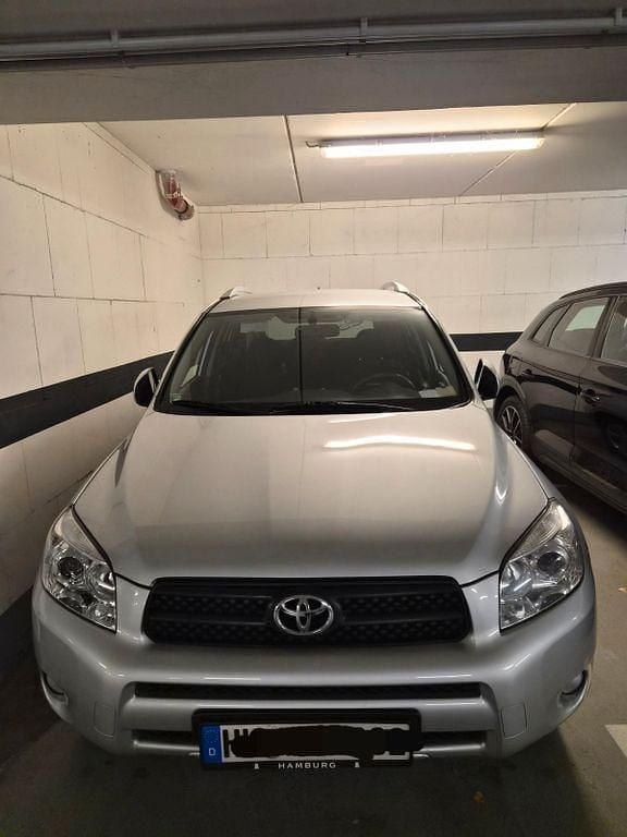 Silber Gebraucht 2007 Toyota RAV4 Sol SUV | 7.300 € (Fairer Preis) - Bild 1/4