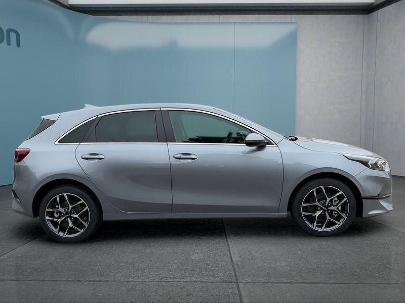 Gebraucht Kia Ceed 140 PS (102 kW) 2025 Silber Kleinwagen