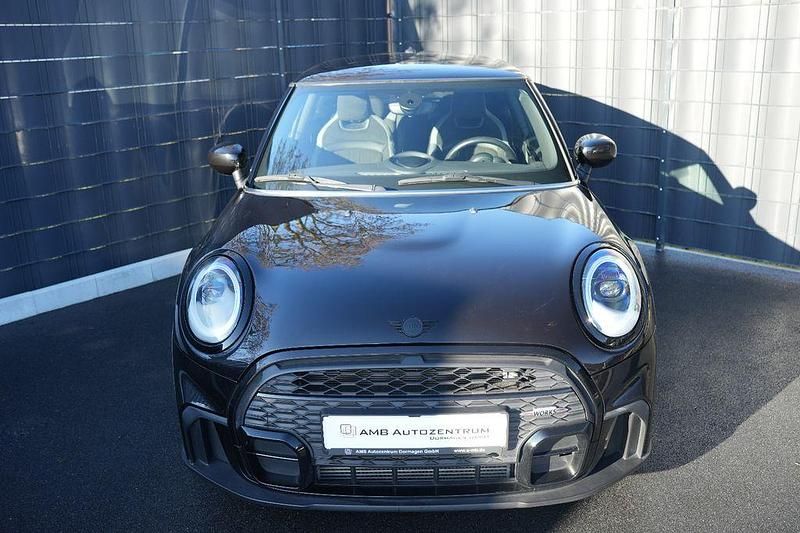 Gebraucht Mini John Cooper Works 136 PS (100 kW) 2021 Schwarz Kleinwagen