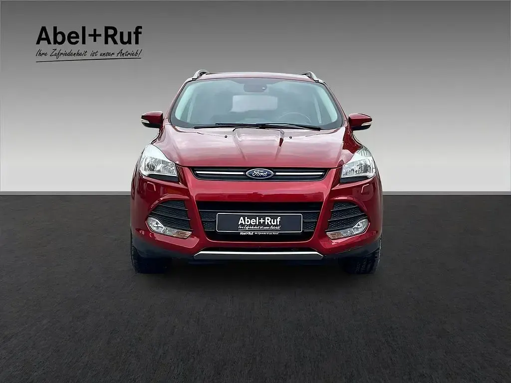 Gebraucht Ford Kuga 150 PS (110 kW) 2016 Rot SUV