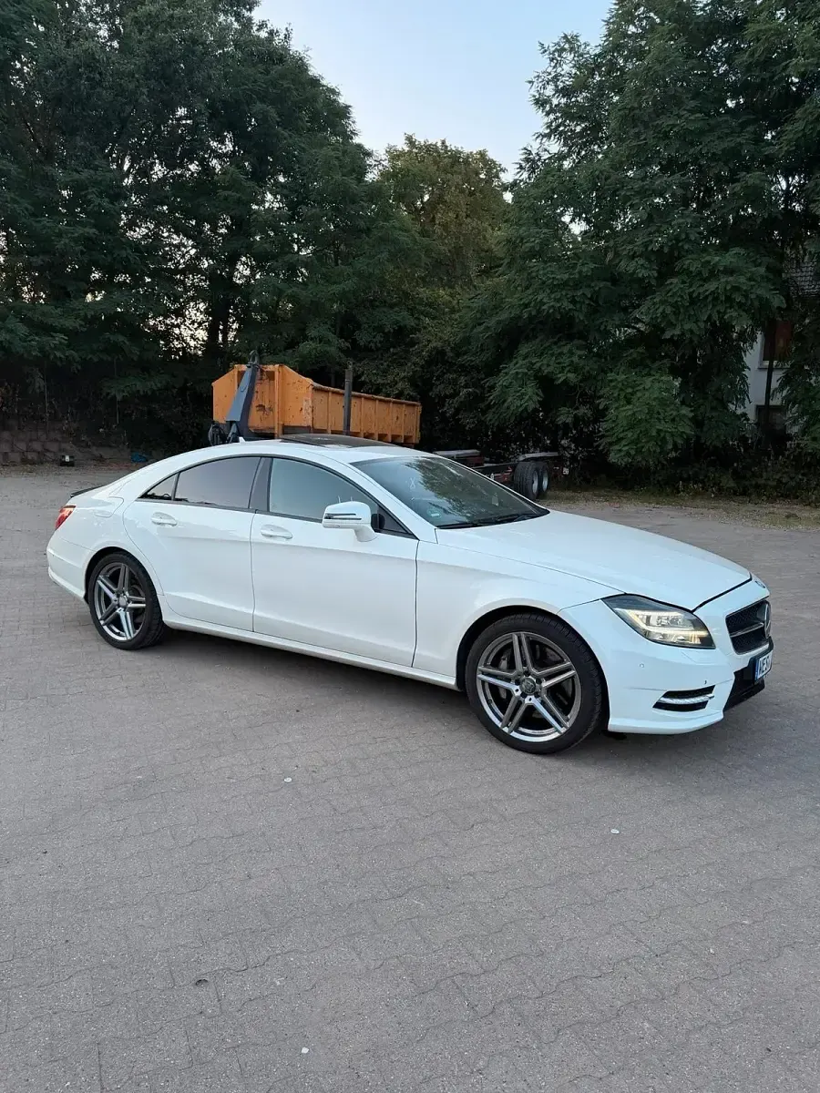 Gebraucht Mercedes CLS500 AMG 408 PS (300 kW) 2011 Weiß Coupé