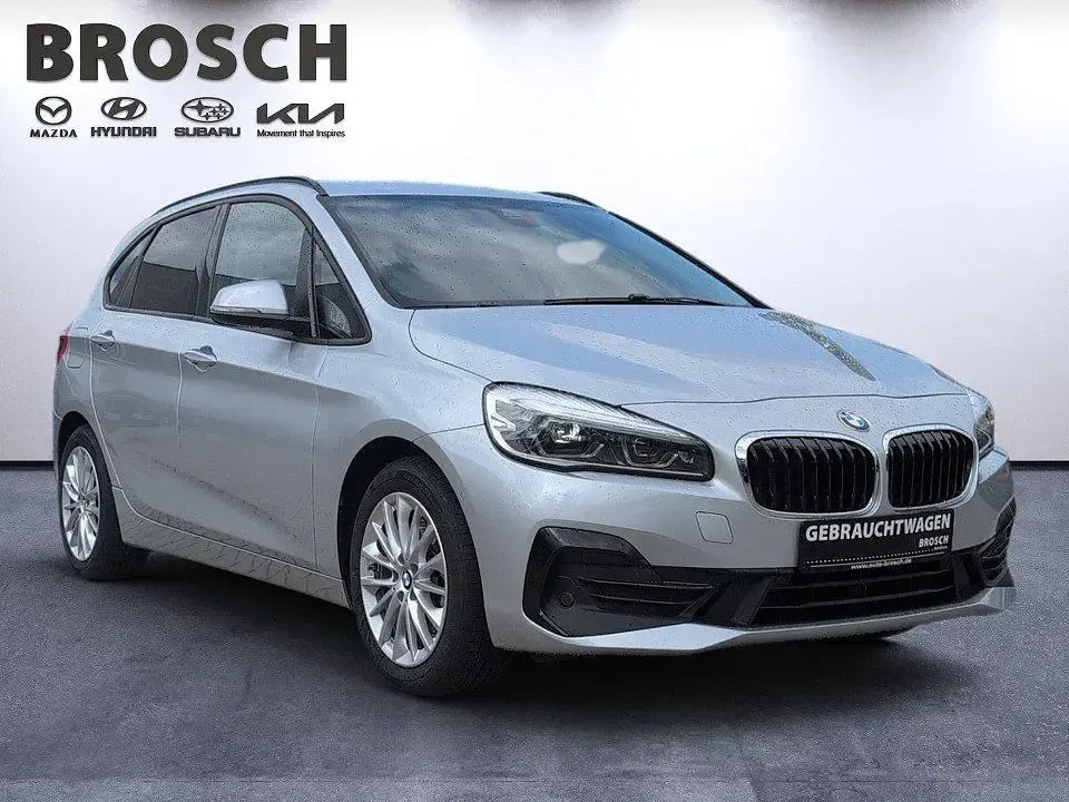 Gebraucht BMW 225 iPerformance 220 PS (161 kW) 2021 Glaciersilber metallic Limousine