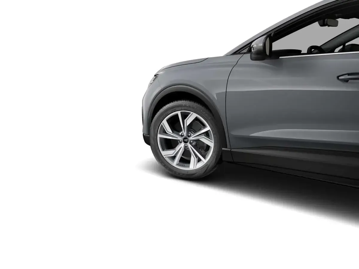 Second-hand Audi Q4 e-tron 210 kW (286 CP) 2025 Gri SUV