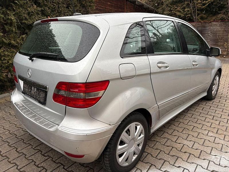 Gebraucht Mercedes B150 Edition 95 PS (69 kW) 2008 Grau Van / Kleinbus