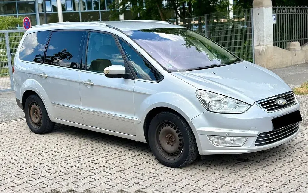 Gebraucht Ford Galaxy Titanium 163 PS (119 kW) 2011 Grau Van / Kleinbus