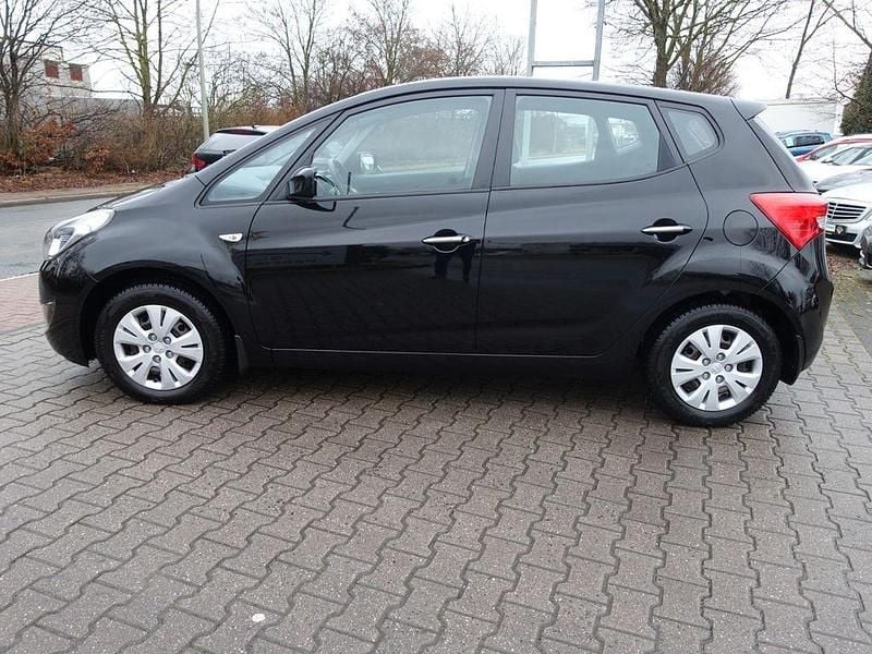 Gebraucht Hyundai ix20 125 PS (91 kW) 2014 Schwarz Kleinwagen