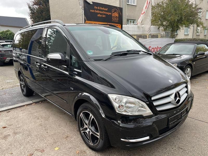 Schwarz Gebraucht 2011 Mercedes Viano Edition Van / Kleinbus | 17.900 € (Fairer Preis) - Bild 1/4